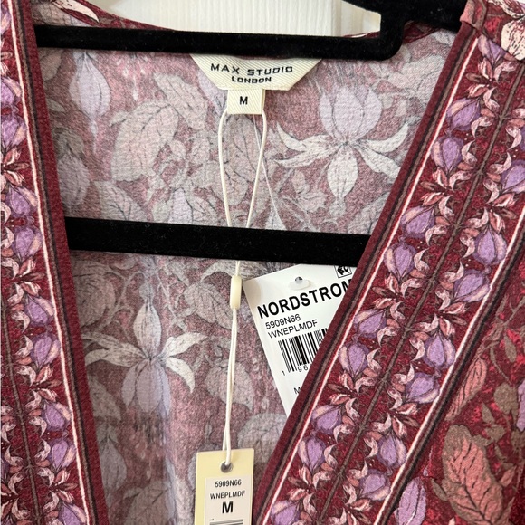 ♥️Max Studio Floral midi Dress wine plum NEW size medium v-neck - Picture 3 of 7